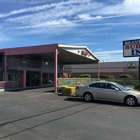 Beaverton Budget Inn Экстерьер фото