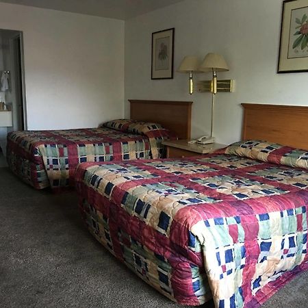 Beaverton Budget Inn Экстерьер фото