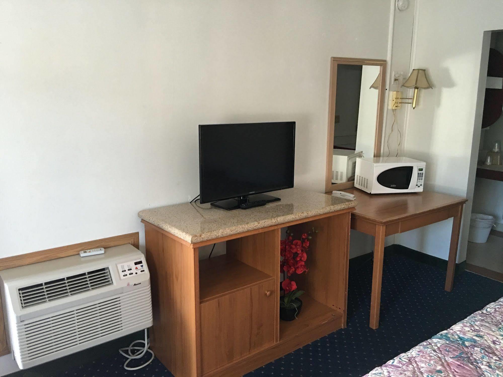 Beaverton Budget Inn Экстерьер фото
